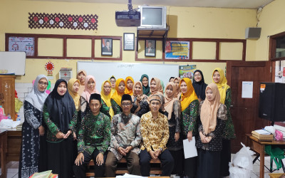 Munaqosah Ustadz-Ustadzah mi al qodir